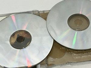 <h4>Music - Cds</h4>